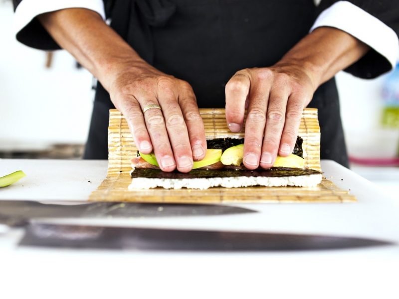preparazione del sushi